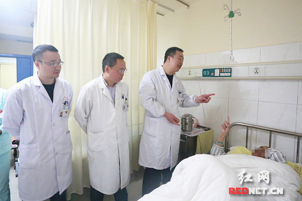 肛门周围长出菜花?普外专家妙手摘花